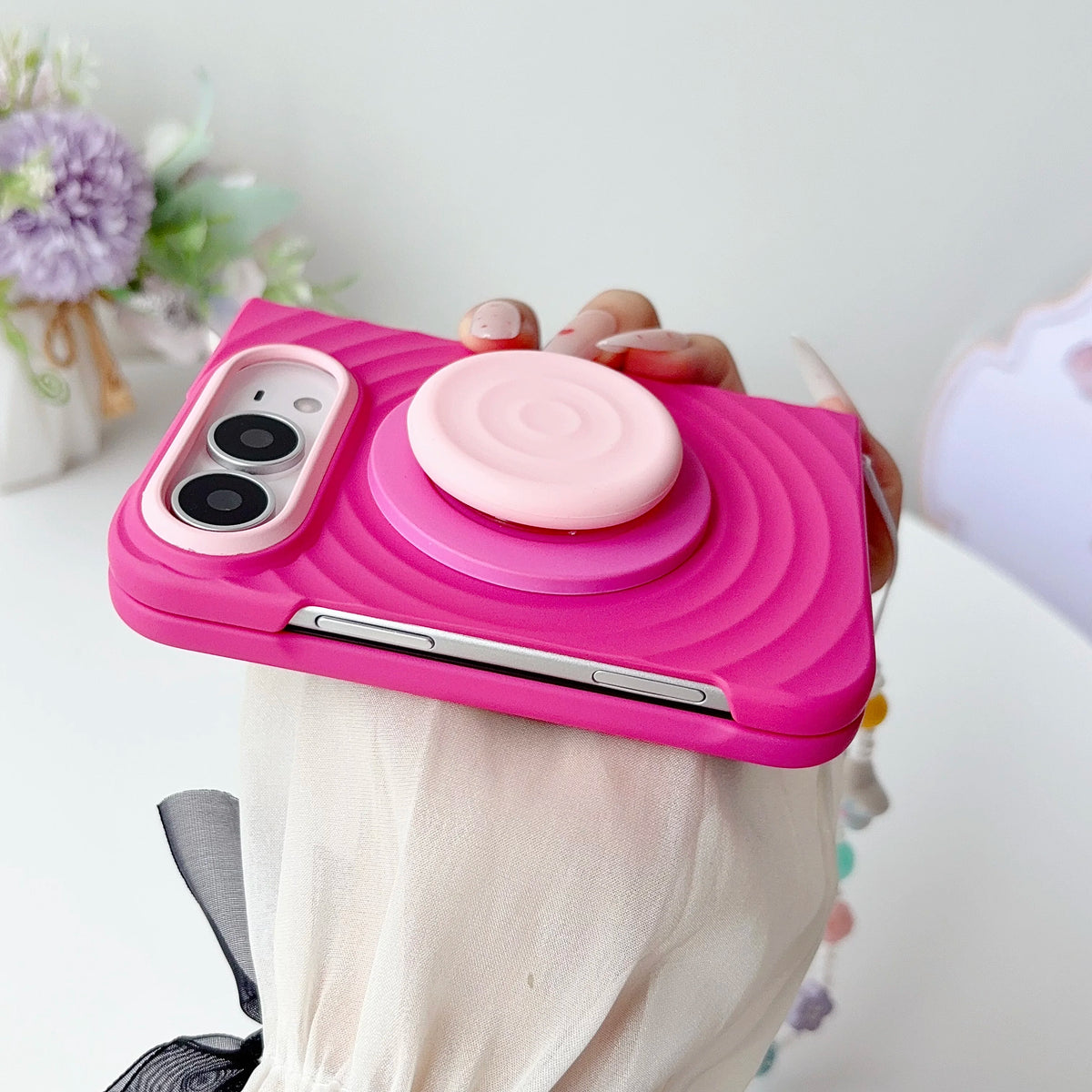 iPhone Duo ripple MagSafe case with stand