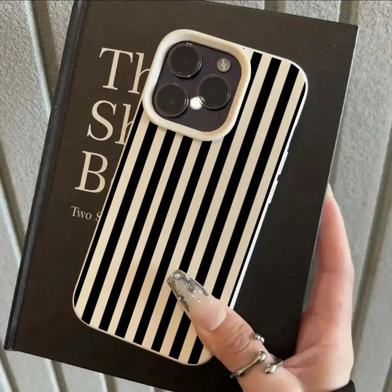 Striped case | Black & Cream